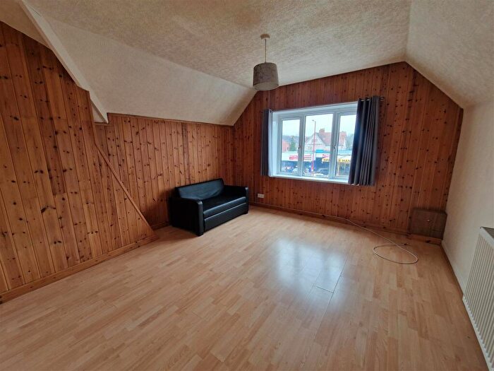 1 Bedroom Flat To Rent In Bristol Road South, Northfield, B31