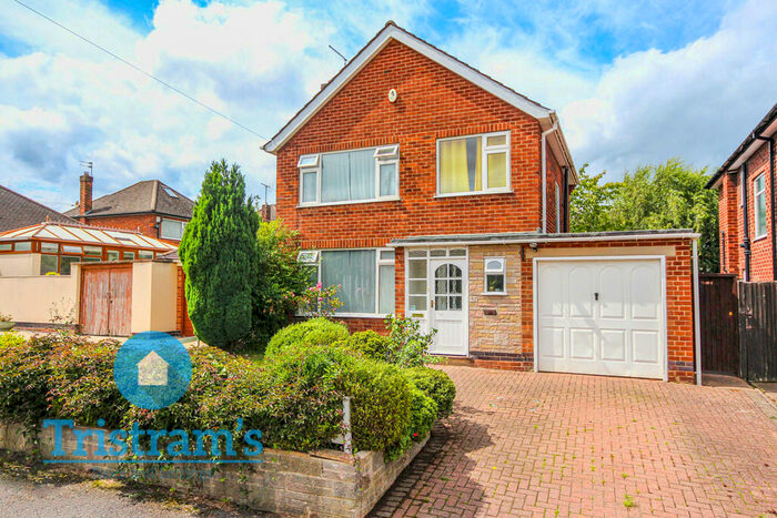 3 Bedroom Detached House To Rent In Charlecote Drive, Wollaton, NG8