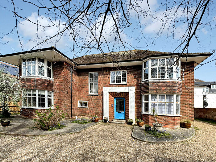 1 Bedroom Apartment For Sale In Heene Road, Worthing, BN11