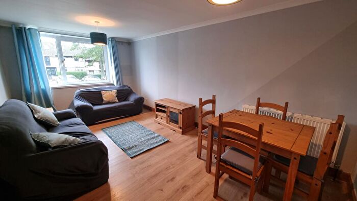 2 Bedroom Flat To Rent In Brierfield Terrace, Cornhill, Aberdeen, AB16