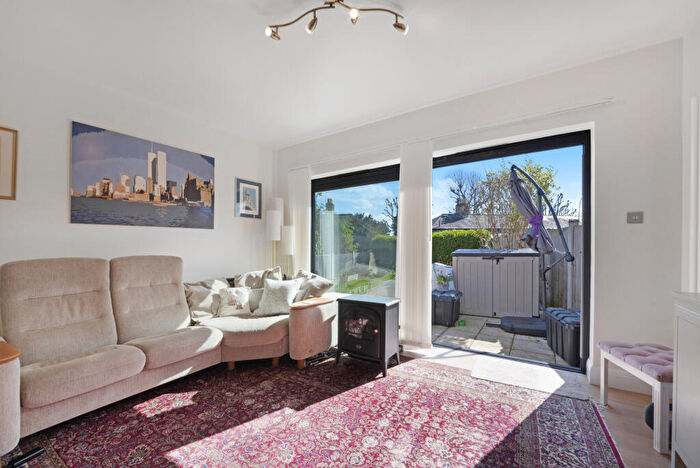 2 Bedroom End Of Terrace House For Sale In Hesperus Crescent, Canary Wharf, E14