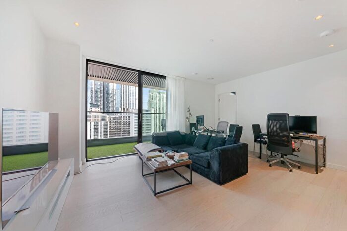 1 Bedroom Apartment To Rent In Bagshaw Building, Wardian, Canary Wharf, London, E14