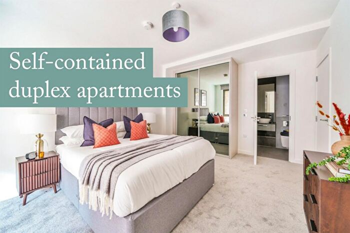 3 Bedroom House To Rent In Bed, Ground Floor Axe At Refinery House In Anchors Point, E16