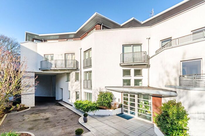 2 Bedroom Flat To Rent In Lansdowne Lane, Charlton, London, SE7