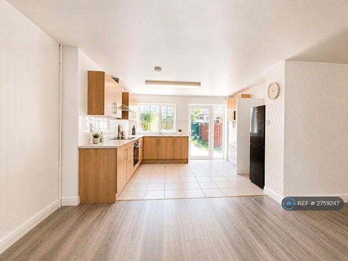 4 Bedroom Terraced House To Rent In Pretoria Road, London, E11