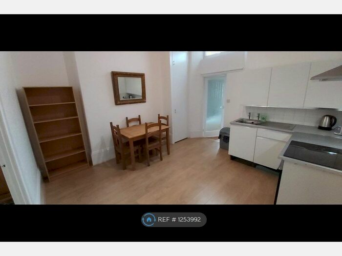 1 Bedroom Flat To Rent In Sutherland Rd, Plymouth, PL4