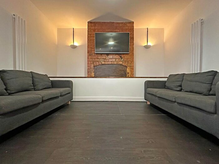 7 Bedroom House To Rent In Lower Road, Beeston, NG9