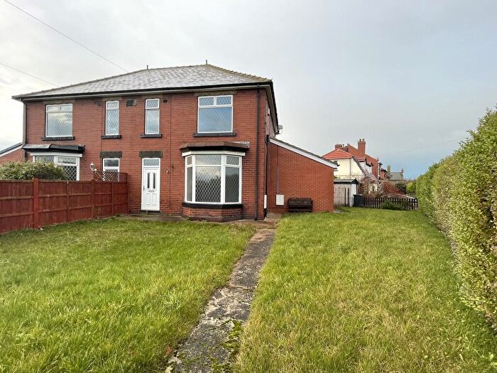 3 Bedroom Semi-Detached House To Rent In Saltersbrook Road, Darfield, S73