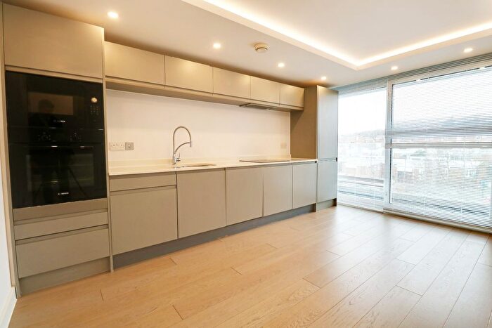 2 Bedroom Flat To Rent In Tallis House, Fair Acres, Bromley, Kent, BR2