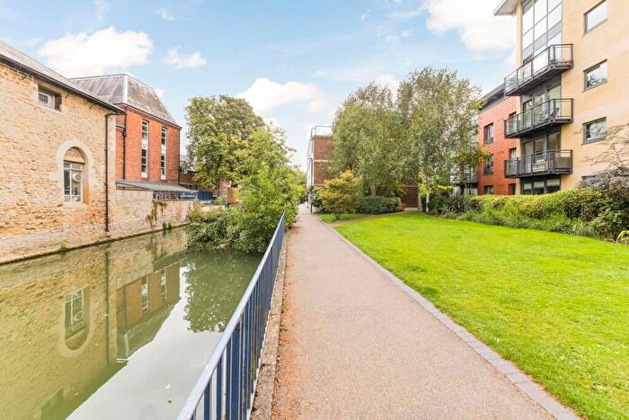 1 Bedroom Flat To Rent In Lower Fisher Row, City Centre, OX1