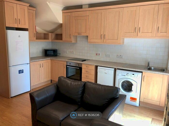 3 Bedroom Flat To Rent In Mulberry Court, Southampton, SO14