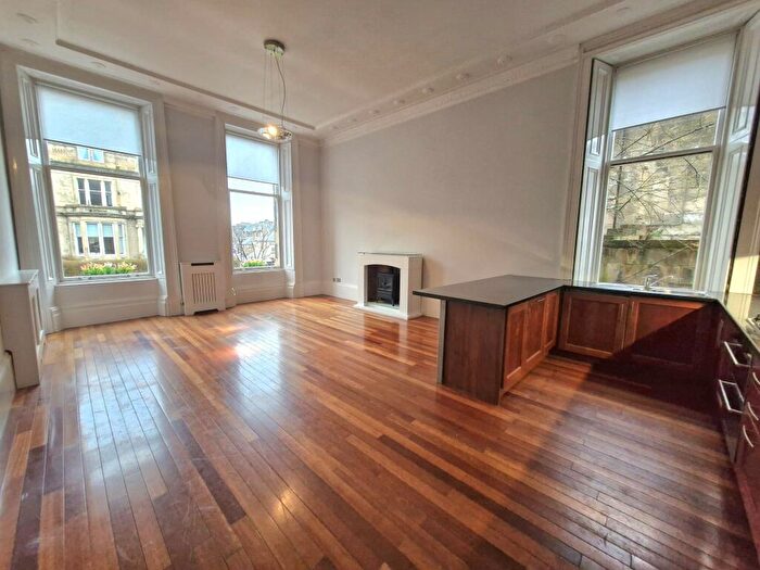 2 Bedroom Apartment To Rent In Hyndland Road, Hyndland, G12