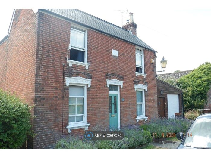 3 Bedroom Detached House To Rent In London Road, Faversham, ME13