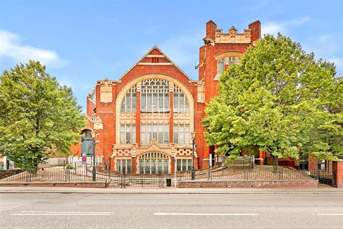 2 Bedroom Flat For Sale In Cranbrook Road, Ilford, IG1