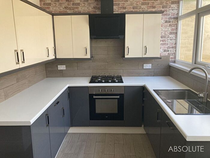 2 Bedroom End Of Terrace House For Sale In Mead Lane, Paignton, TQ3