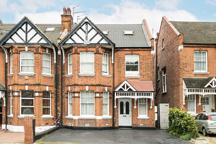 1 Bedroom Flat To Rent In Brondesbury Park, London, NW2