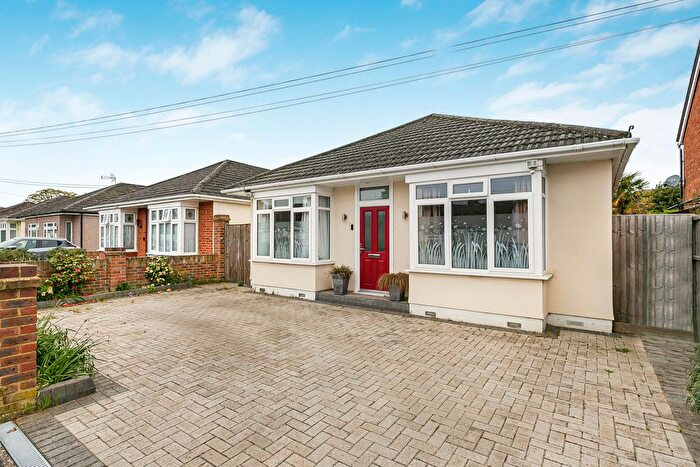 3 Bedroom Bungalow For Sale In Chalmers Road, Ashford, Surrey, TW15