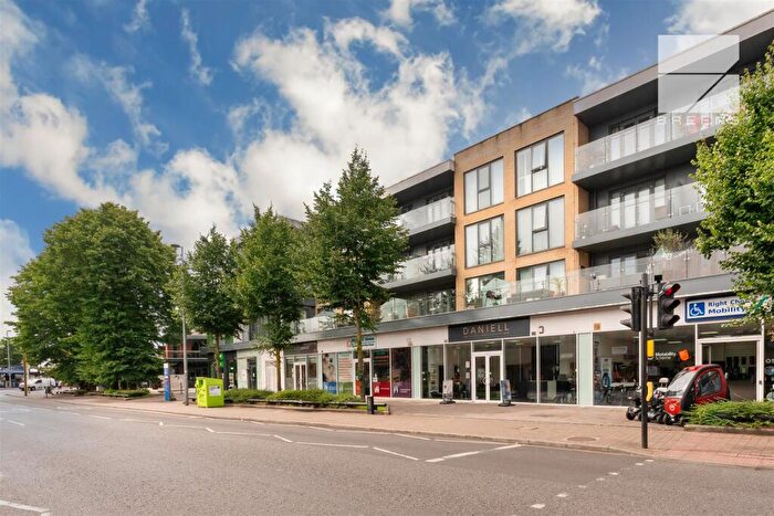 1 Bedroom Flat To Rent In Larkshall Road, London, E4