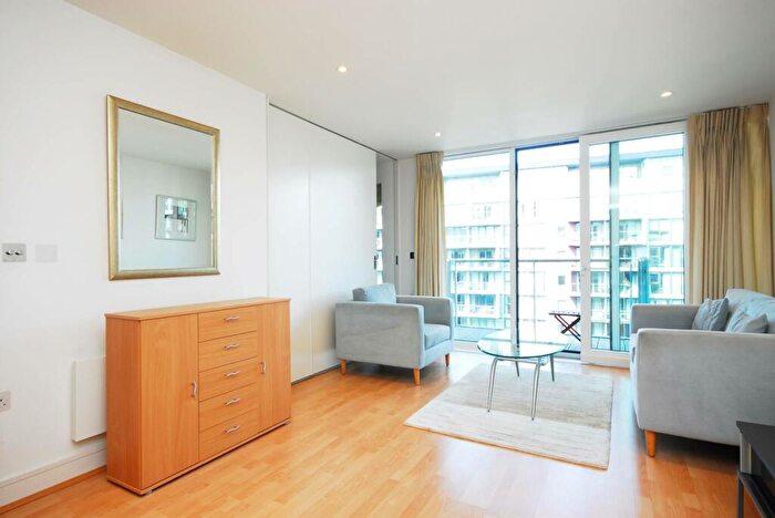 1 Bedroom Flat To Rent In Chelsea Bridge Wharf, Battersea, London, SW11