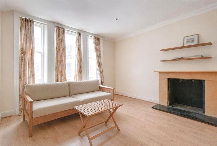 2 Bedroom Flat To Rent In Cleveland Street, Fitzrovia, London, W1T