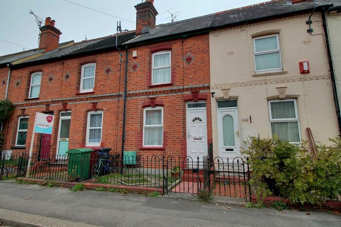 2 Bedroom Terraced House To Rent In Elgar Road, Reading, RG2