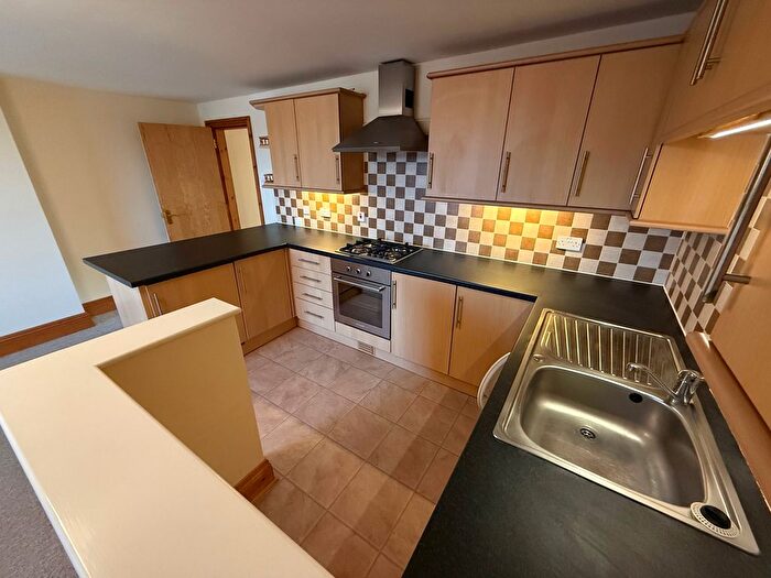 2 Bedroom Flat To Rent In Bridge Street, Ramsbottom, BL0