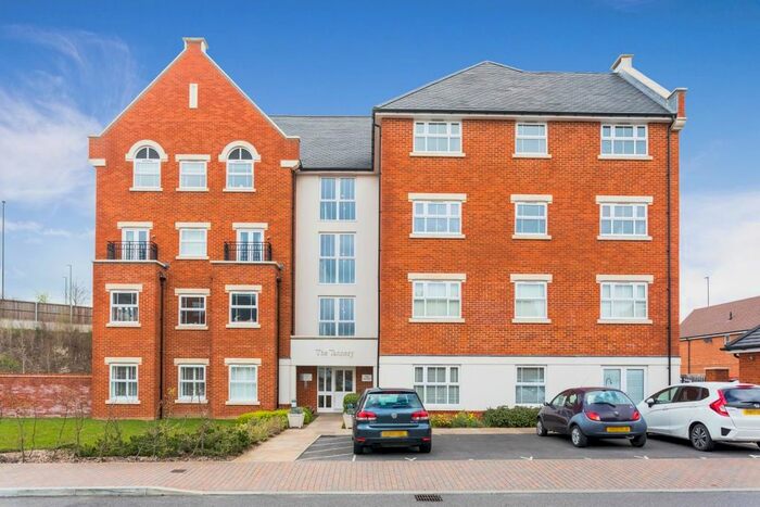 1 Bedroom Flat To Rent In Arundale Walk, Horsham, RH12