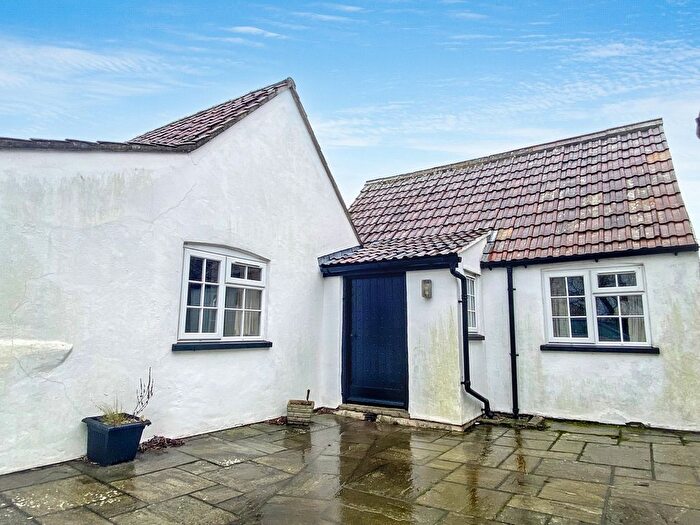 1 Bedroom Detached Bungalow To Rent In West Rolstone Road, Hewish, Weston-Super-Mare, North Somerset., BS24