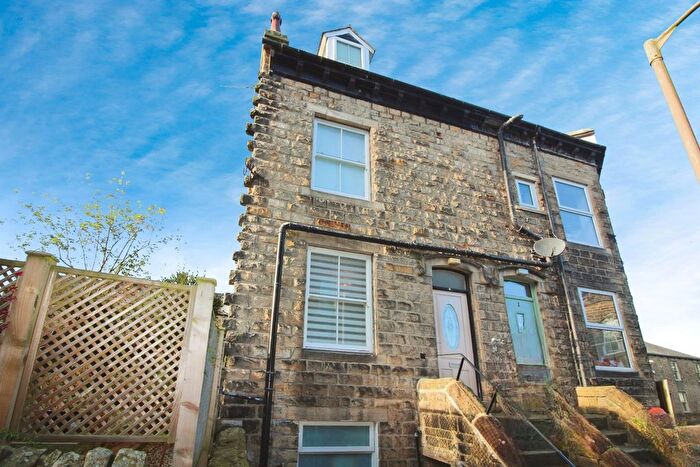 2 Bedroom Flat To Rent In Victoria Terrace, Addingham, Ilkley, LS29