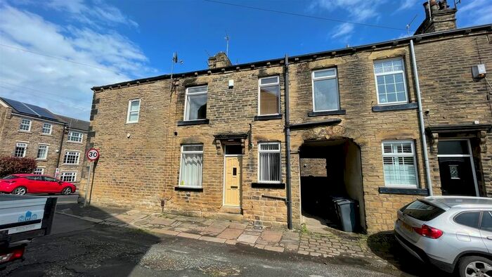 2 Bedroom Terraced House To Rent In New Street, Idle, Bradford, BD10