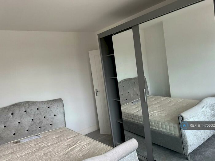 4 Bedroom Semi-Detached House To Rent In Princes Road, Dartford, DA2