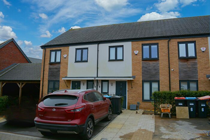 3 Bedroom Terraced House To Rent In Cilgerran Close, Kingsmead, Milton Keynes, MK4