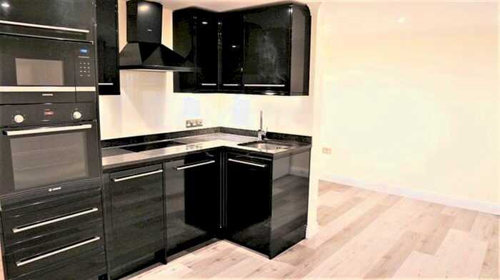 1 Bedroom Studio To Rent In Silbury Avenue, Colliers Wood, London, London, CR4