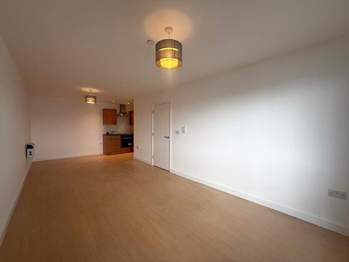 1 Bedroom Apartment To Rent In St Crispins Court, Mansfield Town Centre, NG18