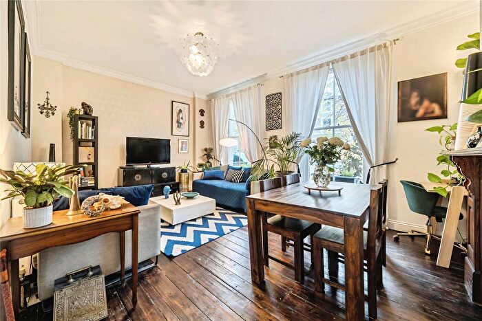 3 Bedroom Flat For Sale In Peak Hill Avenue, London, SE26