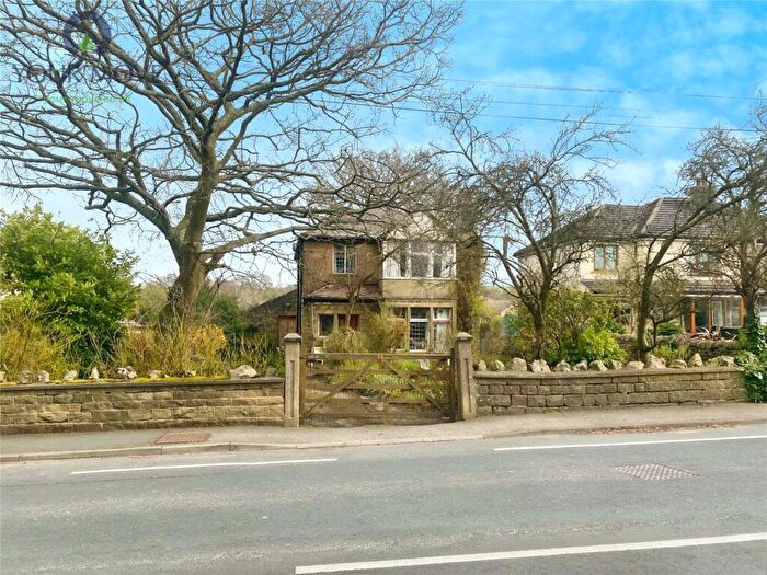 3 Bedroom Detached House For Sale In Harden Lane, Wilsden, Bradford, West Yorkshire, BD15