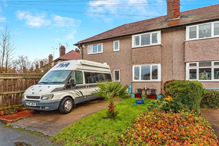 4 Bedroom Semi Detached House For Sale In Moorfield Drive, Parkgate, Neston, Cheshire, CH64