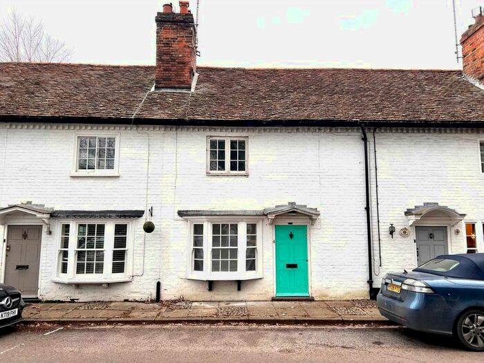 2 Bedroom Terraced House For Sale In Wargrave Road, Henley On Thames, RG9