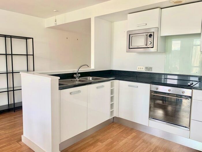 2 Bedroom Apartment To Rent In Carlin House, Beeston, NG9