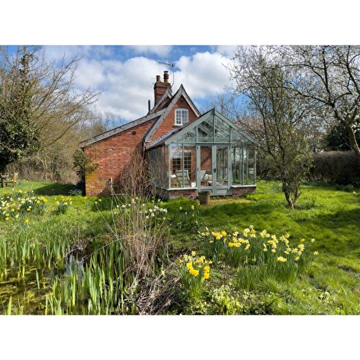 2 Bedroom Cottage To Rent In Sibton, IP17