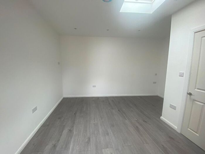 Studio To Rent In St Ann's Road, London, N15