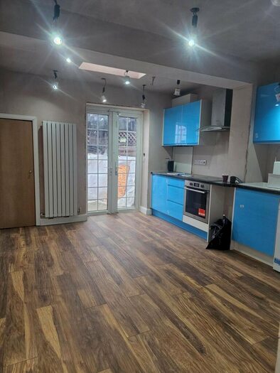 4 Bedroom House To Rent In Reform Row, Tottenham, N17