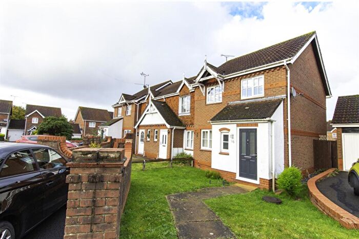 3 Bedroom House To Rent In Mocatta Way, Burgess Hill, RH15