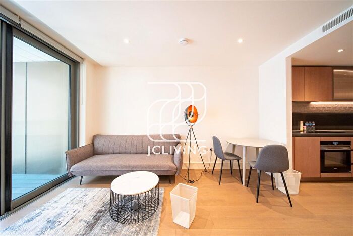 1 Bedroom Flat To Rent In Chartwell House, London, SW11