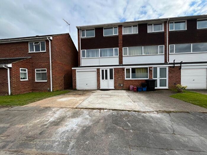 3 Bedroom Town House To Rent In Angotts Mead, Stevenage, Hertfordshire, SG1