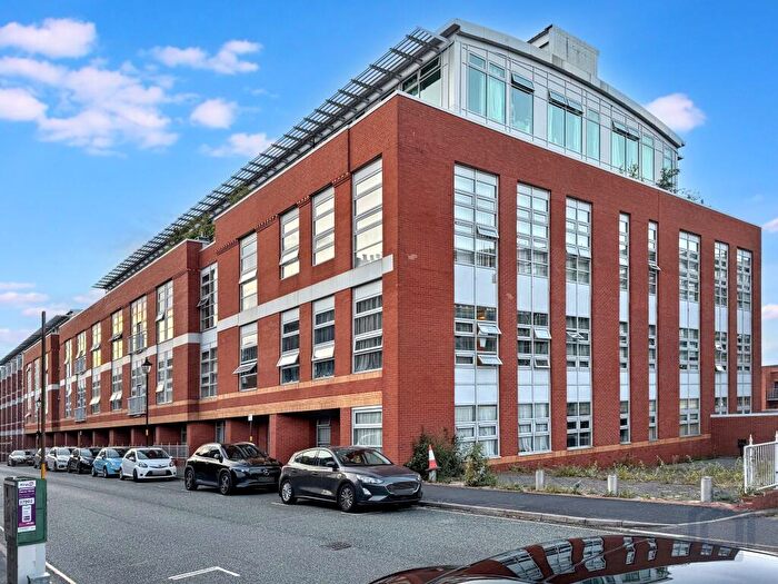 1 Bedroom Flat For Sale In Apartment Branston Street, Birmingham, B18