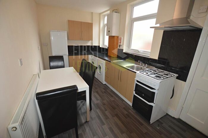 4 Bedroom Terraced House To Rent In Tennyson Street, Highfields, LE2