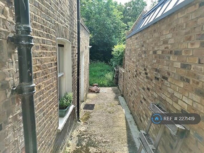 1 Bedroom Flat To Rent In London, London, N16