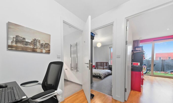 1 Bedroom Flat To Rent In Logan Close, London, E20