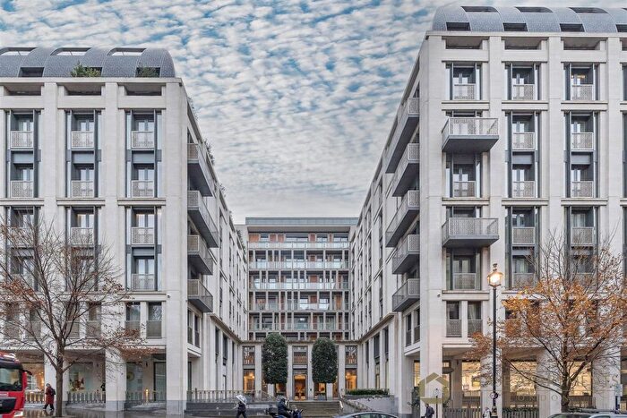 2 Bedroom Flat To Rent In Gladstone House, The Strand, WC2R